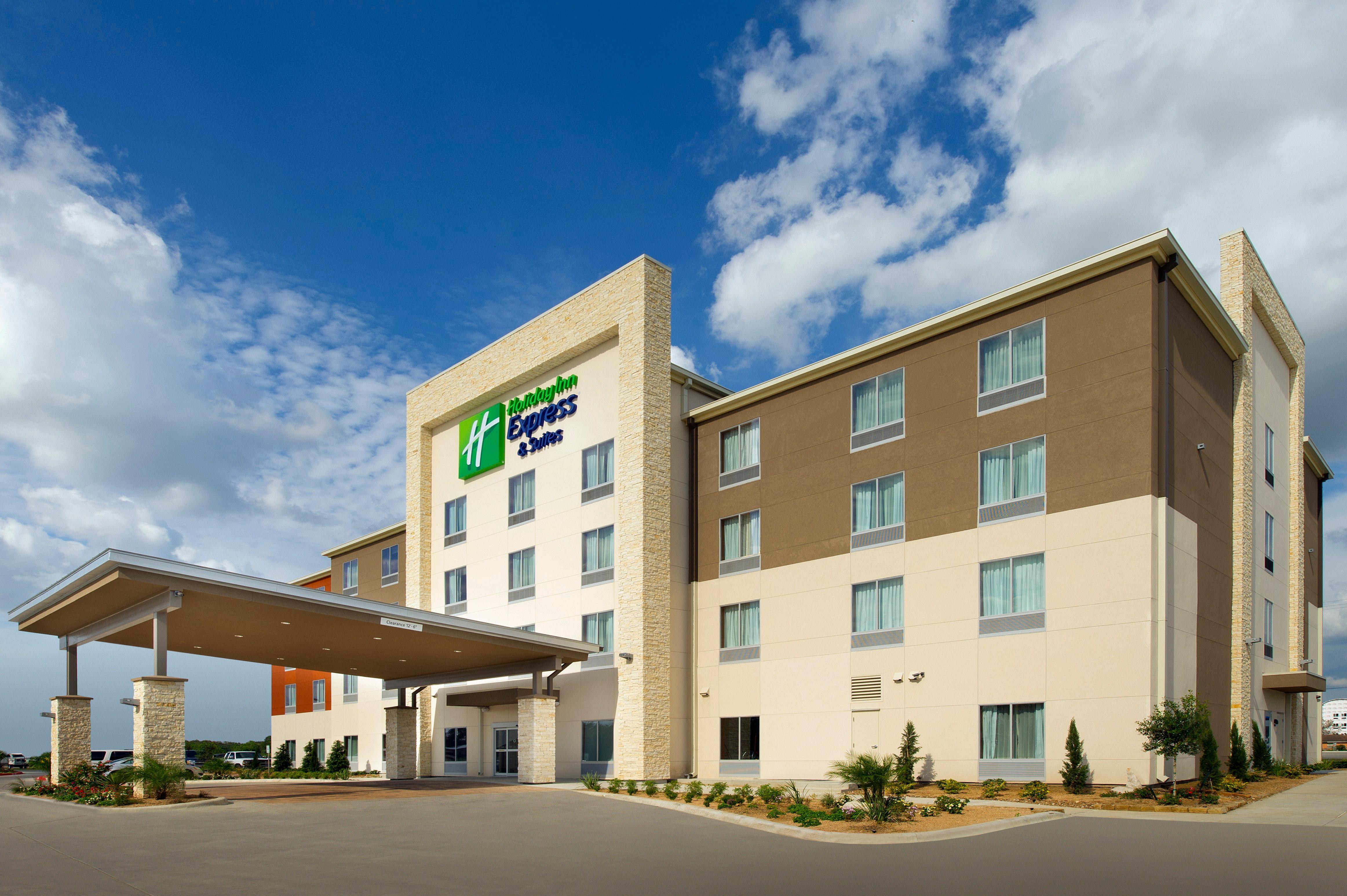 Holiday Inn Express & Suites Bay City, An Ihg Hotel Exterior foto